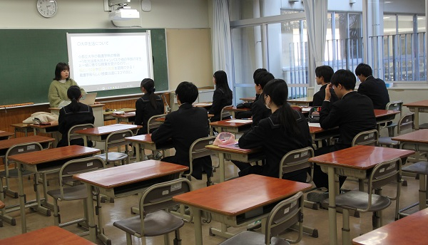 I061113 高１卒業座談会 (41).JPG